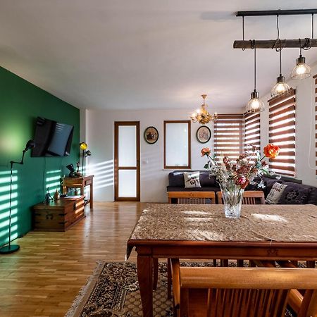 Roman Thermae 2Bdrm Sunny Apartment Warna Exterior foto