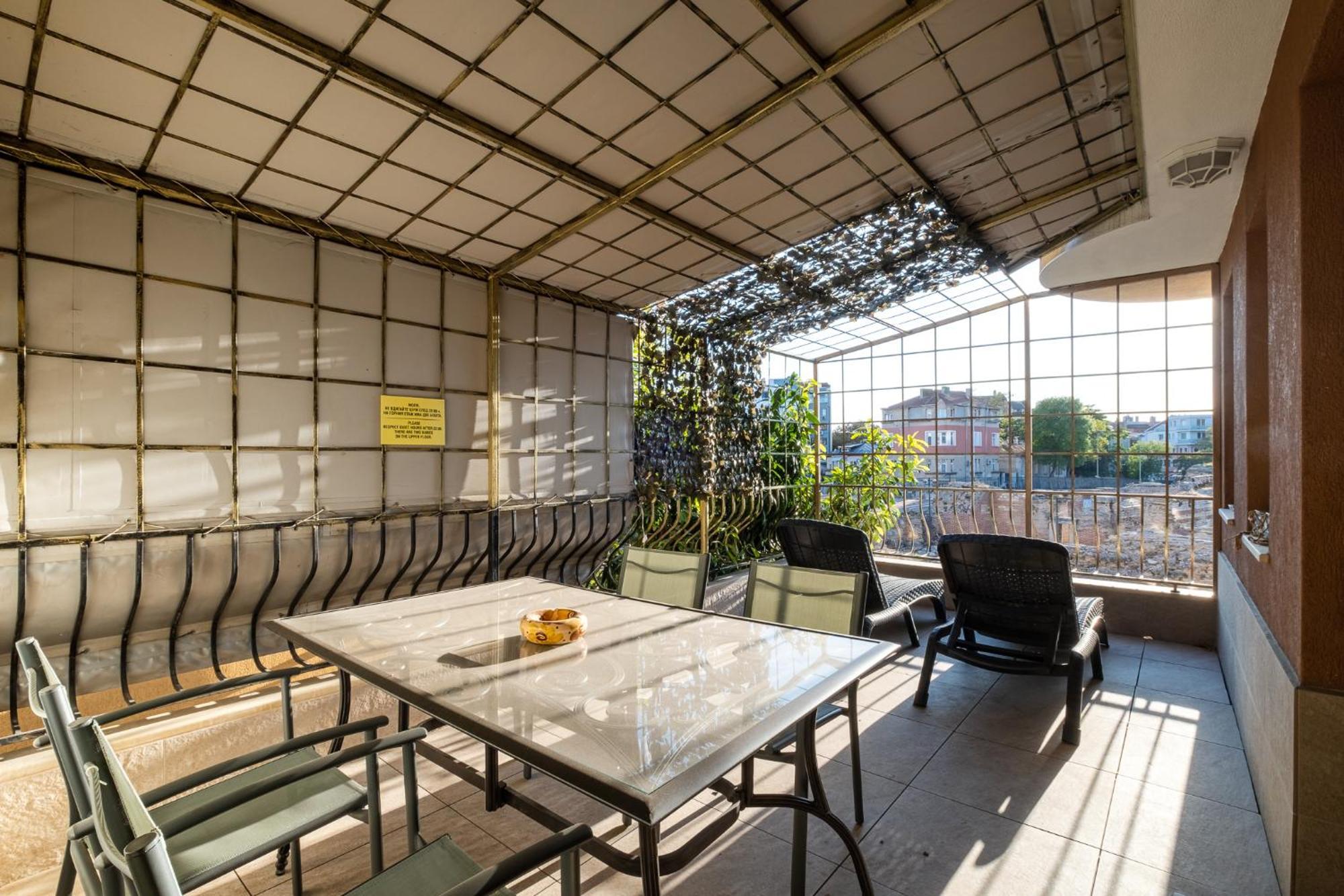 Roman Thermae 2Bdrm Sunny Apartment Warna Exterior foto