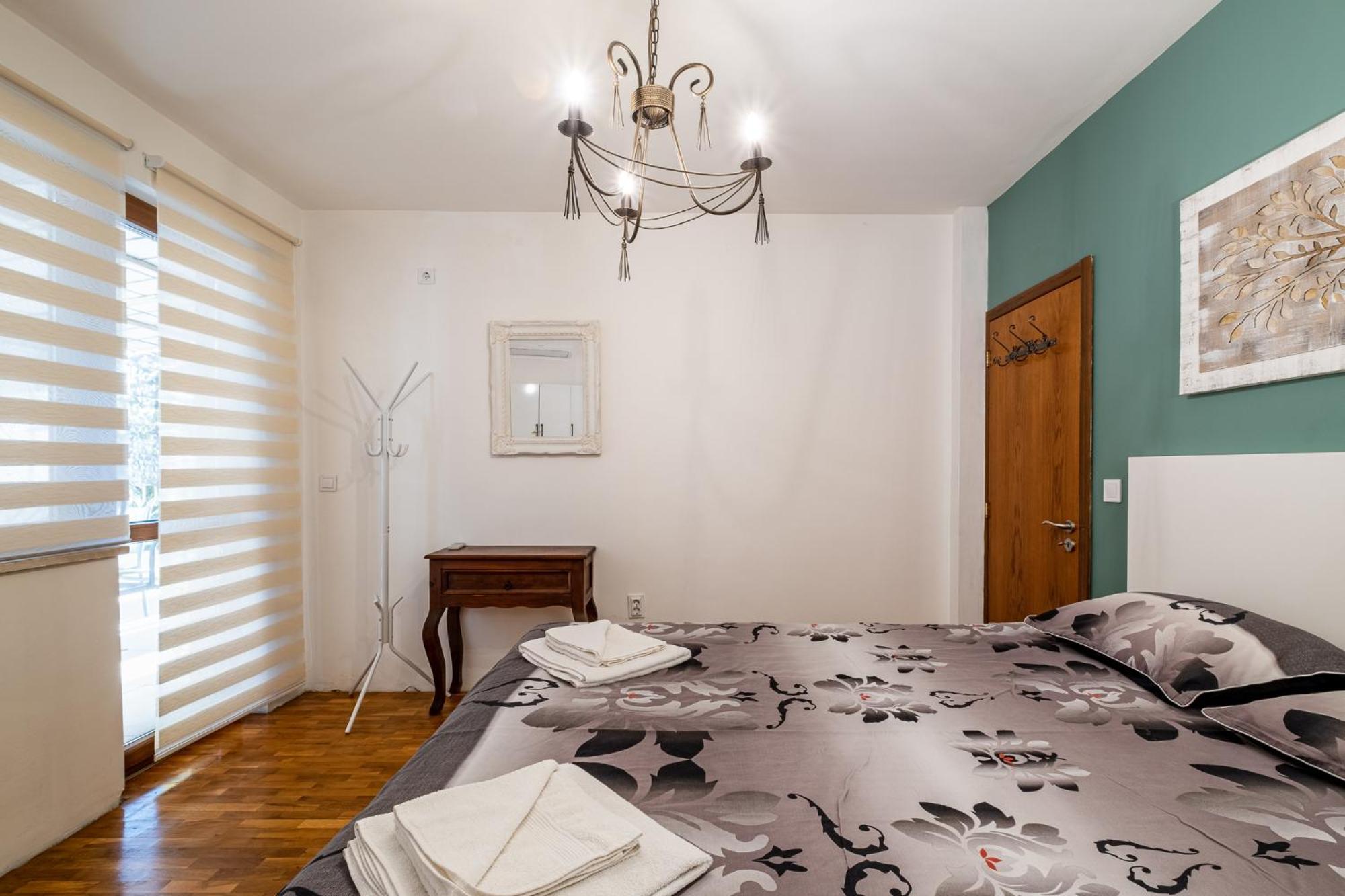 Roman Thermae 2Bdrm Sunny Apartment Warna Exterior foto